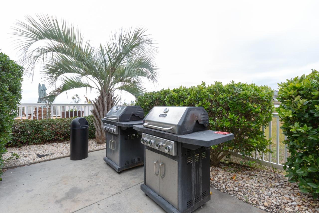 Sands Beach Club Briarcliffe Acres Luaran gambar