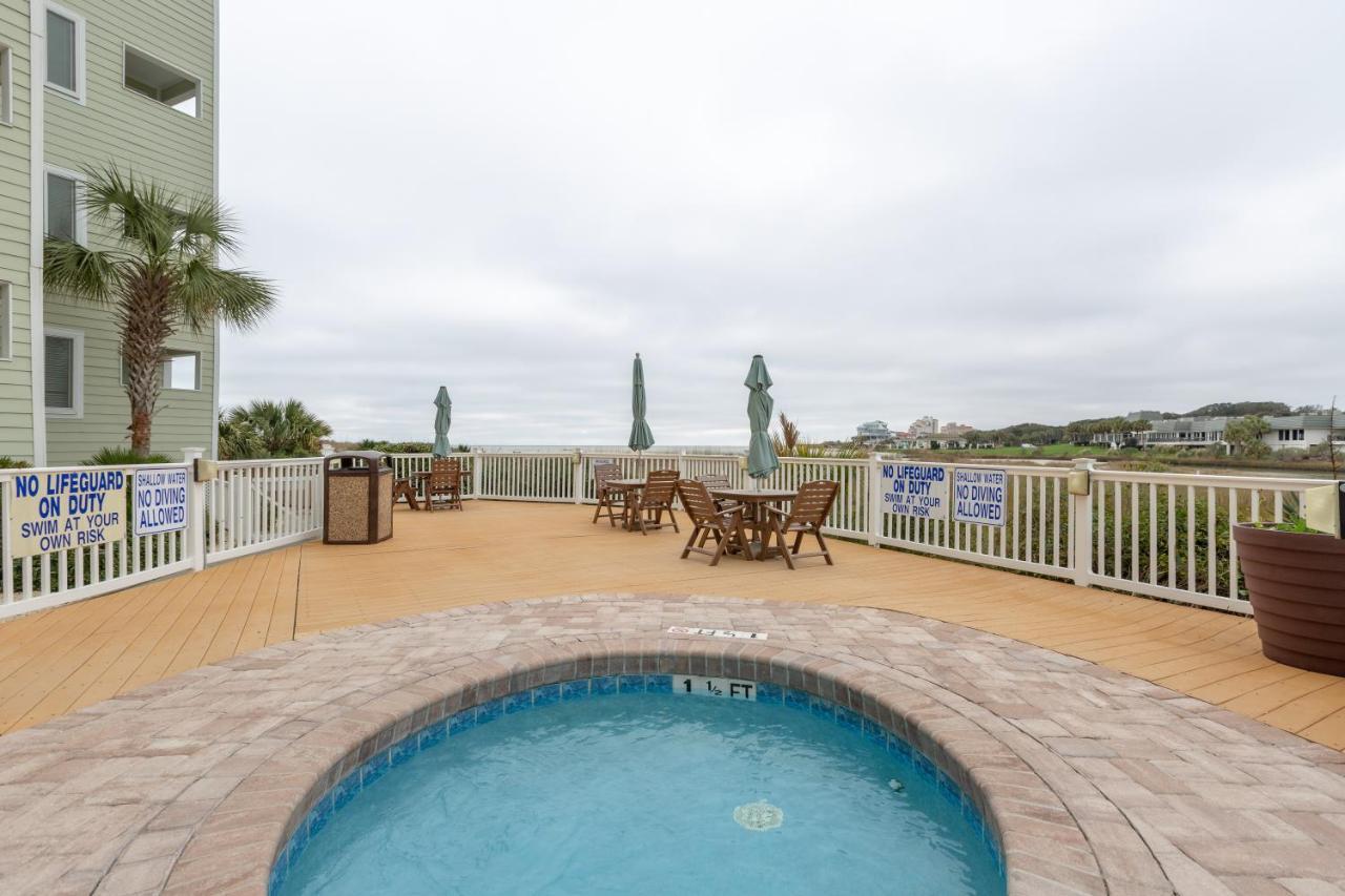Sands Beach Club Briarcliffe Acres Luaran gambar